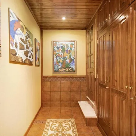 Private Pool 20min By Oporto וילה *